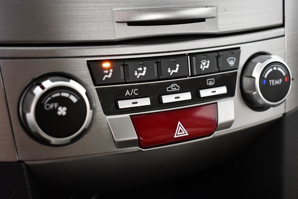 2013 Subaru Outback Image 20