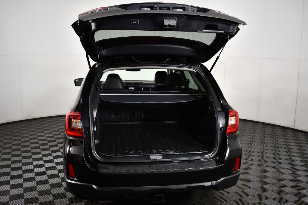 2015 Subaru Outback Image 12