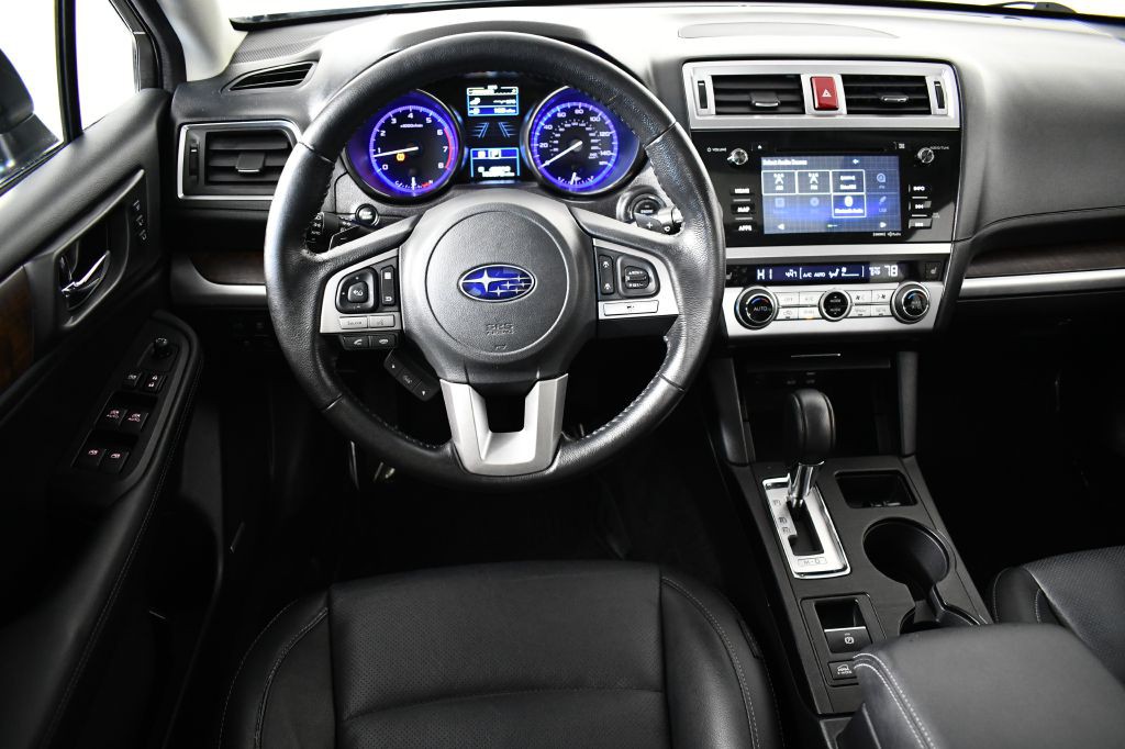 2015 Subaru Outback Image 17