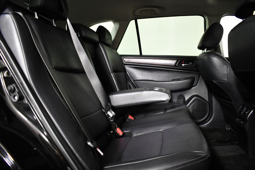 2015 Subaru Outback Image 18