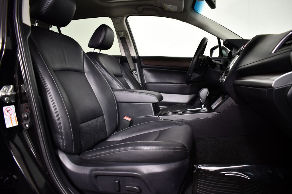 2015 Subaru Outback Image 19