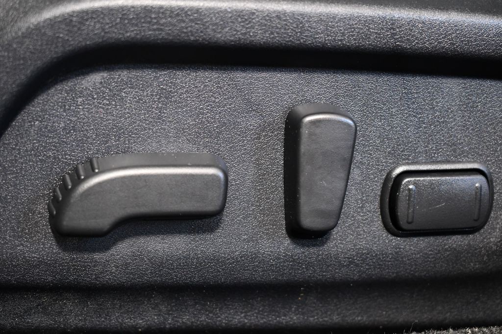 2015 Subaru Outback Image 26