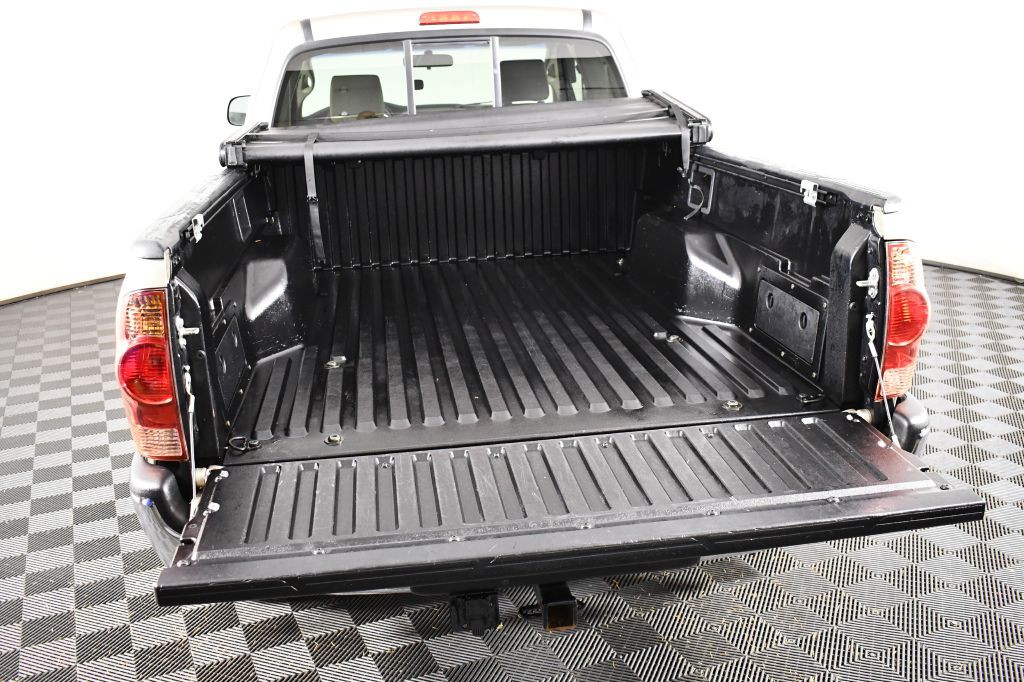 2006 Toyota Tacoma Image 13