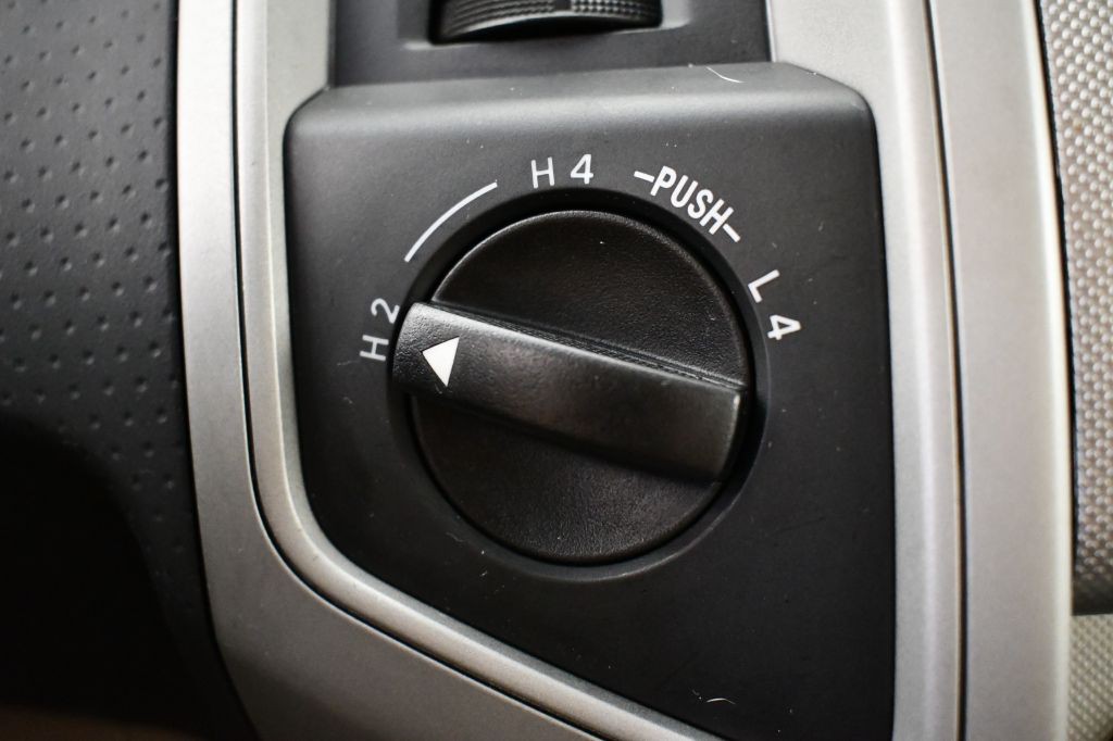 2006 Toyota Tacoma Image 33