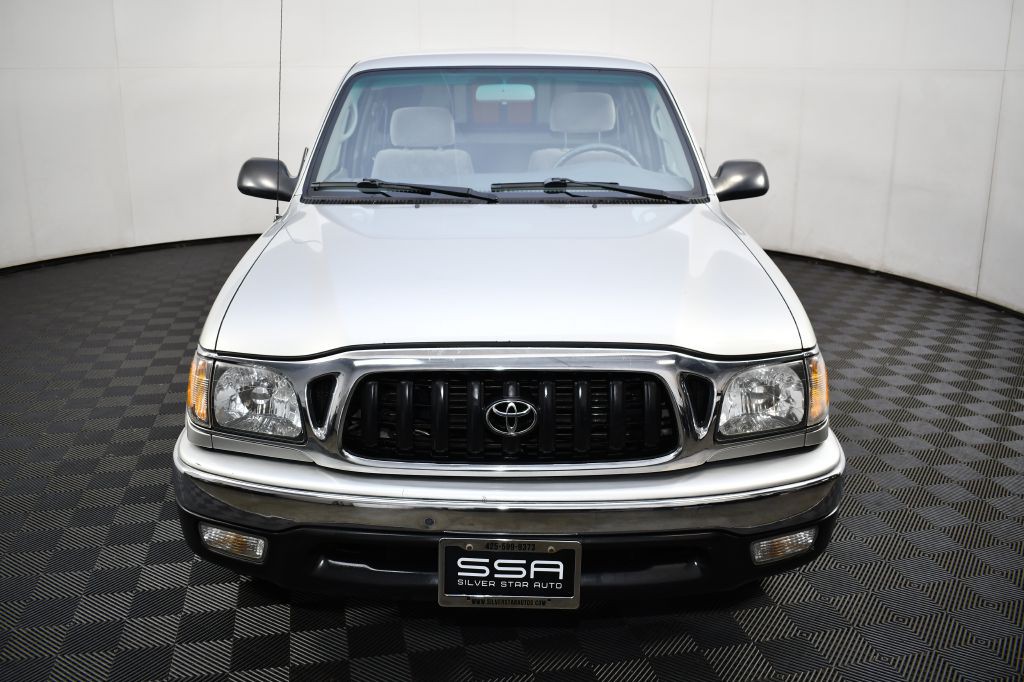 2003 Toyota Tacoma Image 2