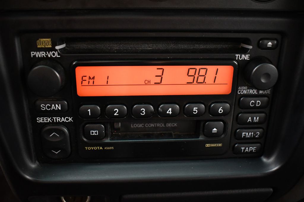 2003 Toyota Tacoma Image 25