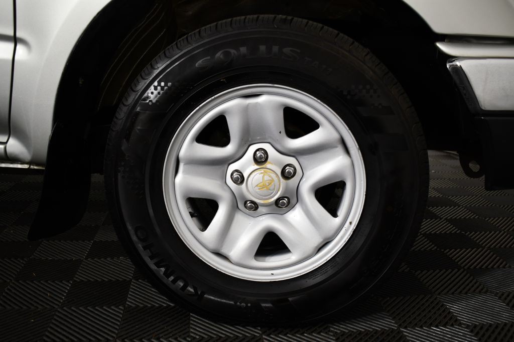 2003 Toyota Tacoma Image 29