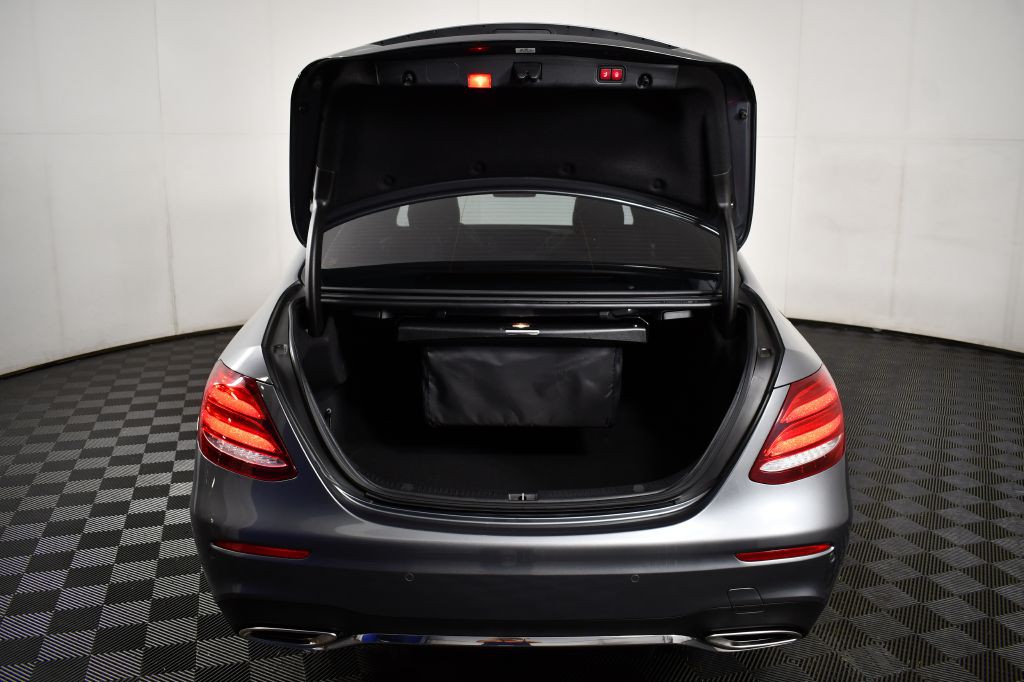 2018 Mercedes-Benz E-Class Image 11