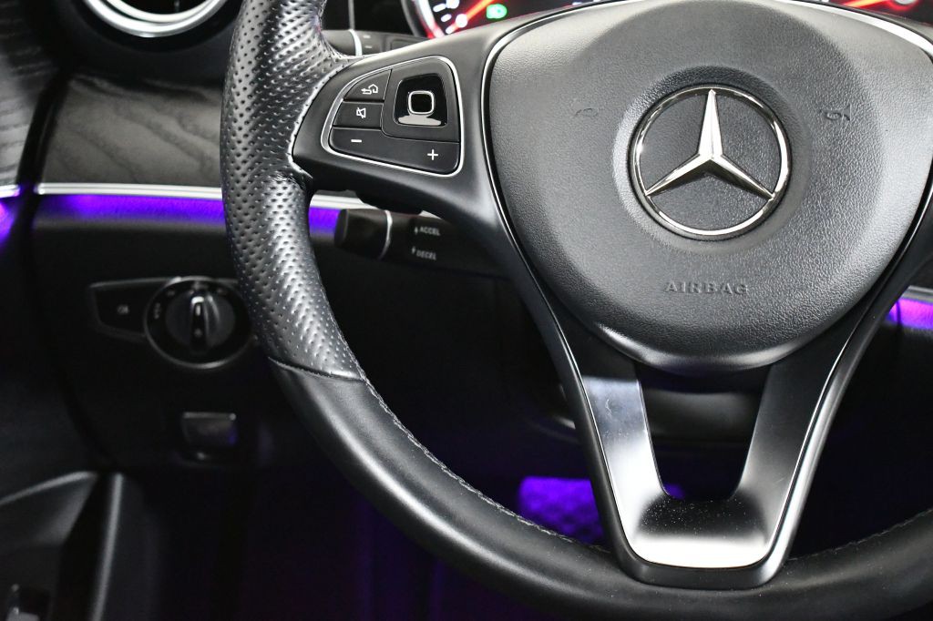 2018 Mercedes-Benz E-Class Image 24