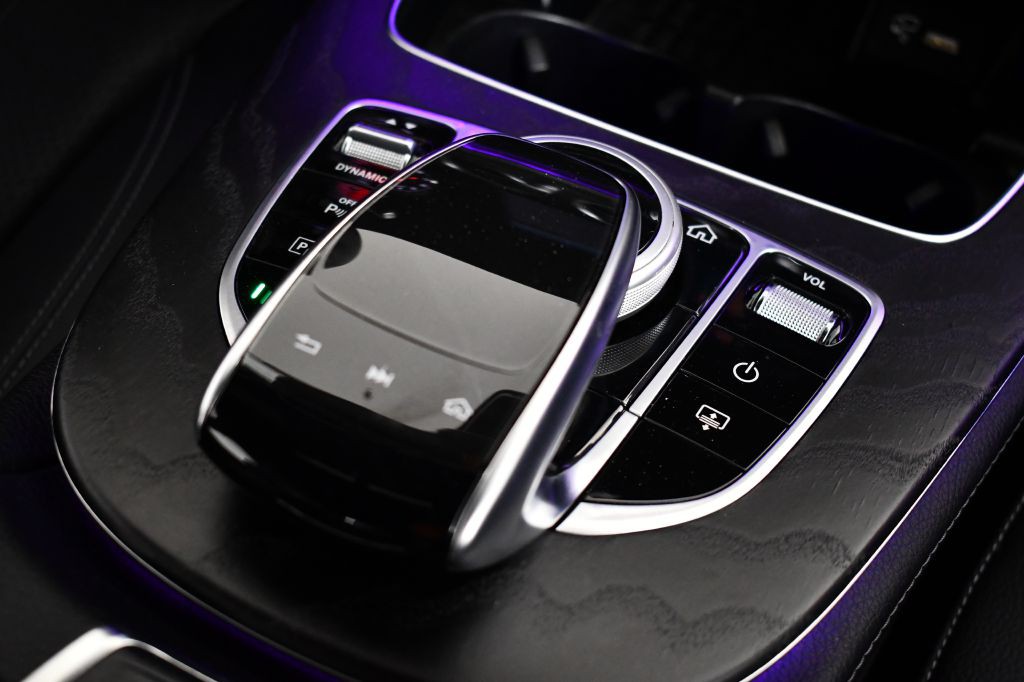 2018 Mercedes-Benz E-Class Image 28