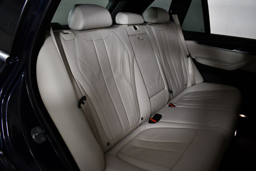 2018 BMW X5 Image 20