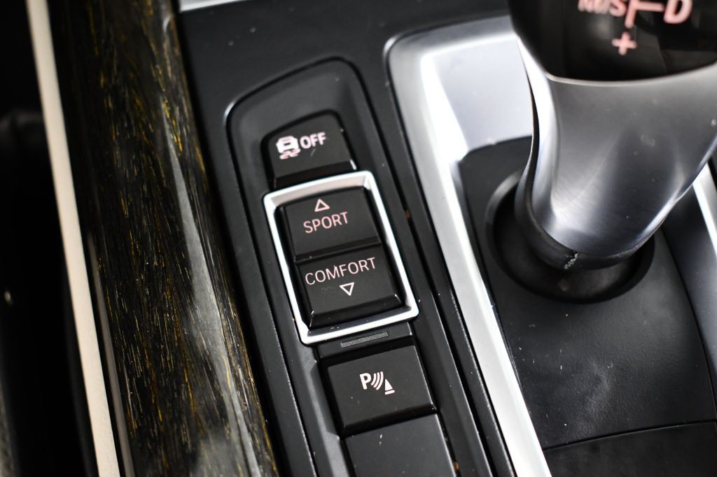 2018 BMW X5 Image 30