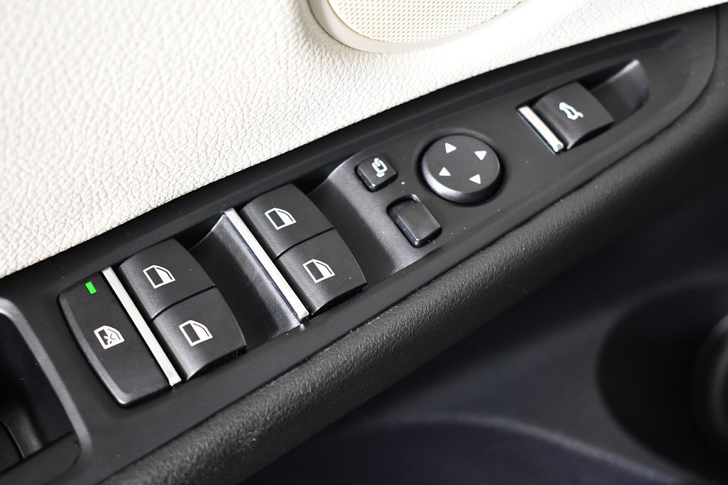 2018 BMW X5 Image 35