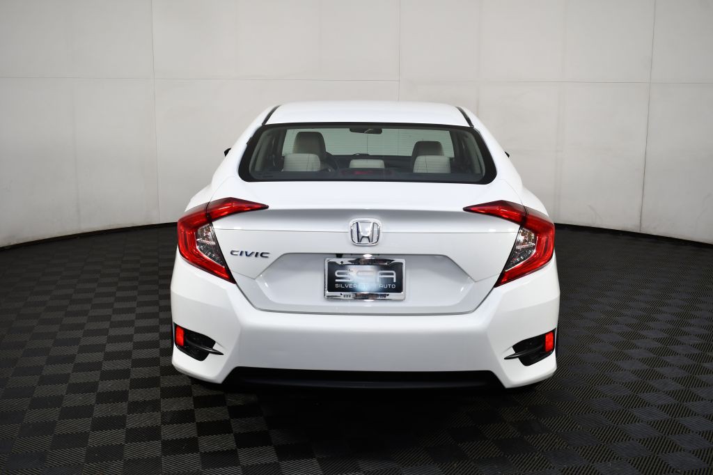 2017 Honda Civic Image 8