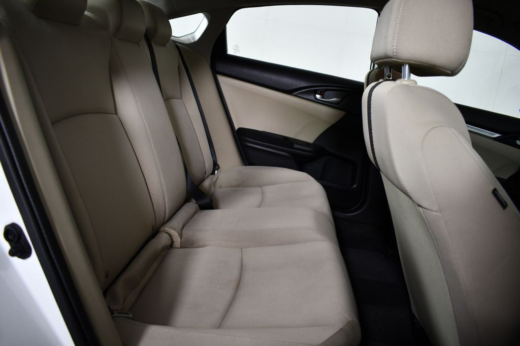 2017 Honda Civic Image 16