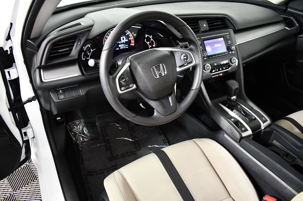 2017 Honda Civic Image 19
