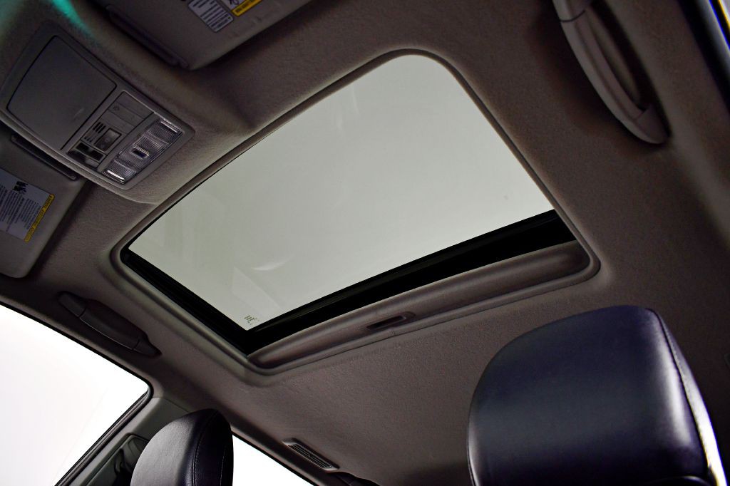 2012 Toyota Highlander Image 13