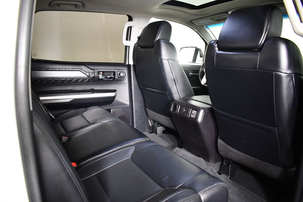 2015 Toyota Tundra Image 16