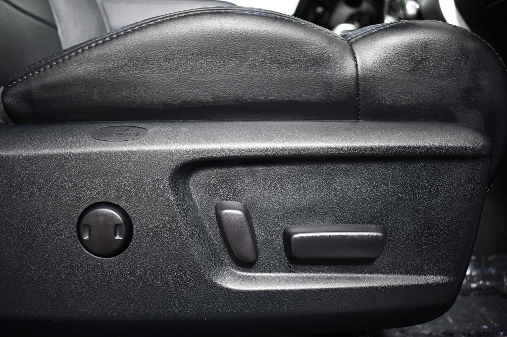 2015 Toyota Tundra Image 23