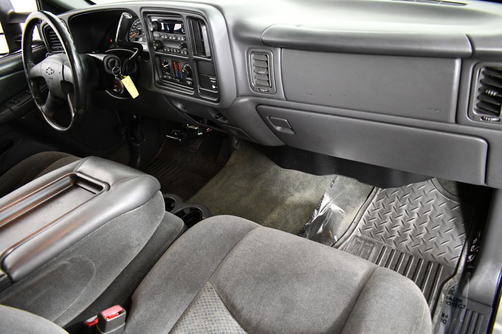 2004 Chevrolet Silverado 1500 Image 15