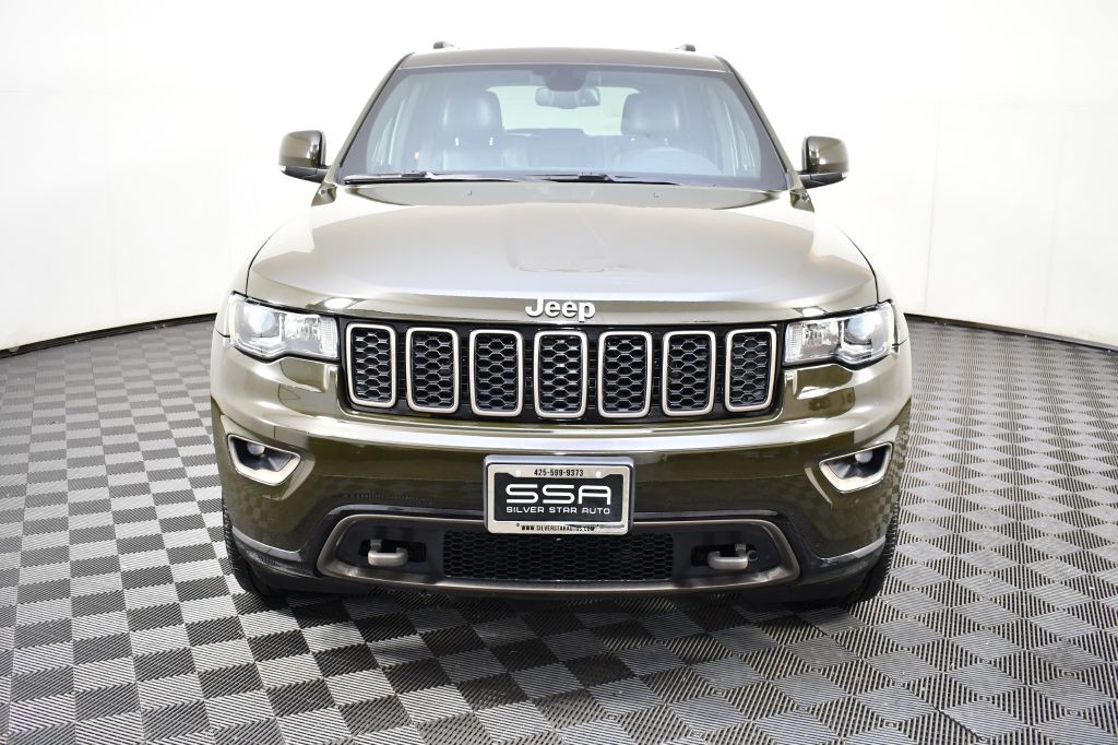 2016 Jeep Grand Cherokee Image 2