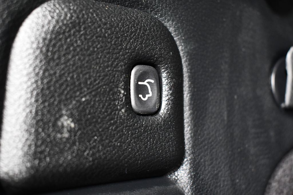 2016 Jeep Grand Cherokee Image 13