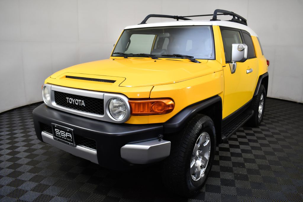 2007 Toyota FJ Cruiser Image 1