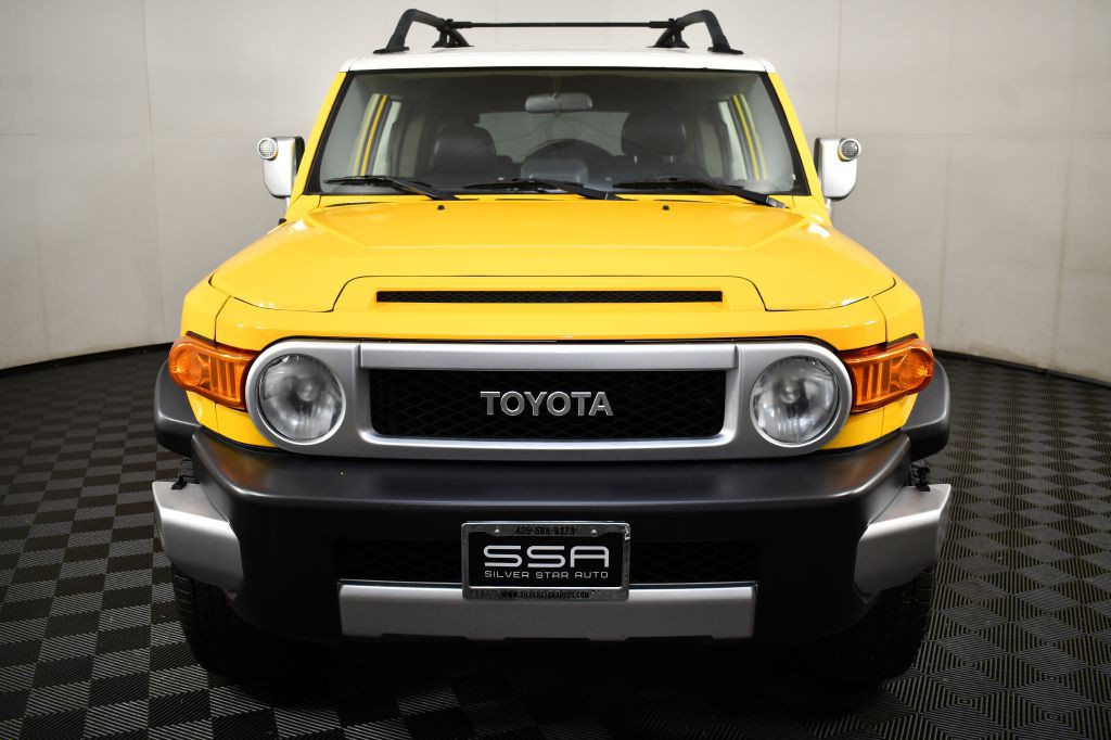 2007 Toyota FJ Cruiser Image 2