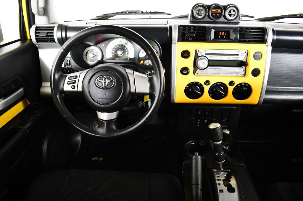 2007 Toyota FJ Cruiser Image 17