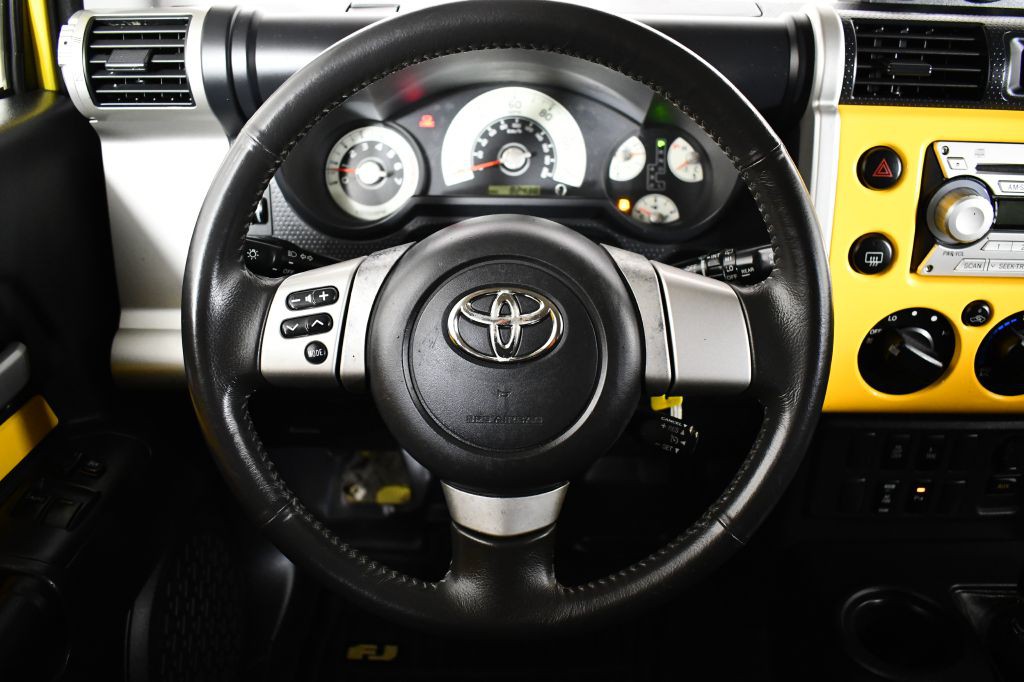 2007 Toyota FJ Cruiser Image 18