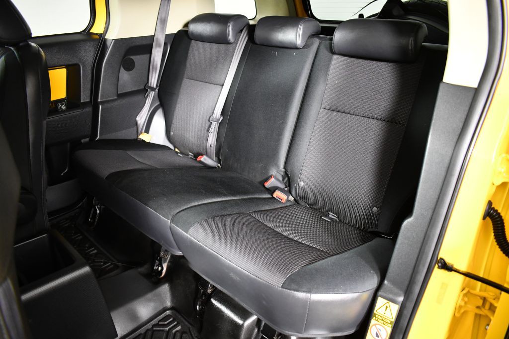 2007 Toyota FJ Cruiser Image 24