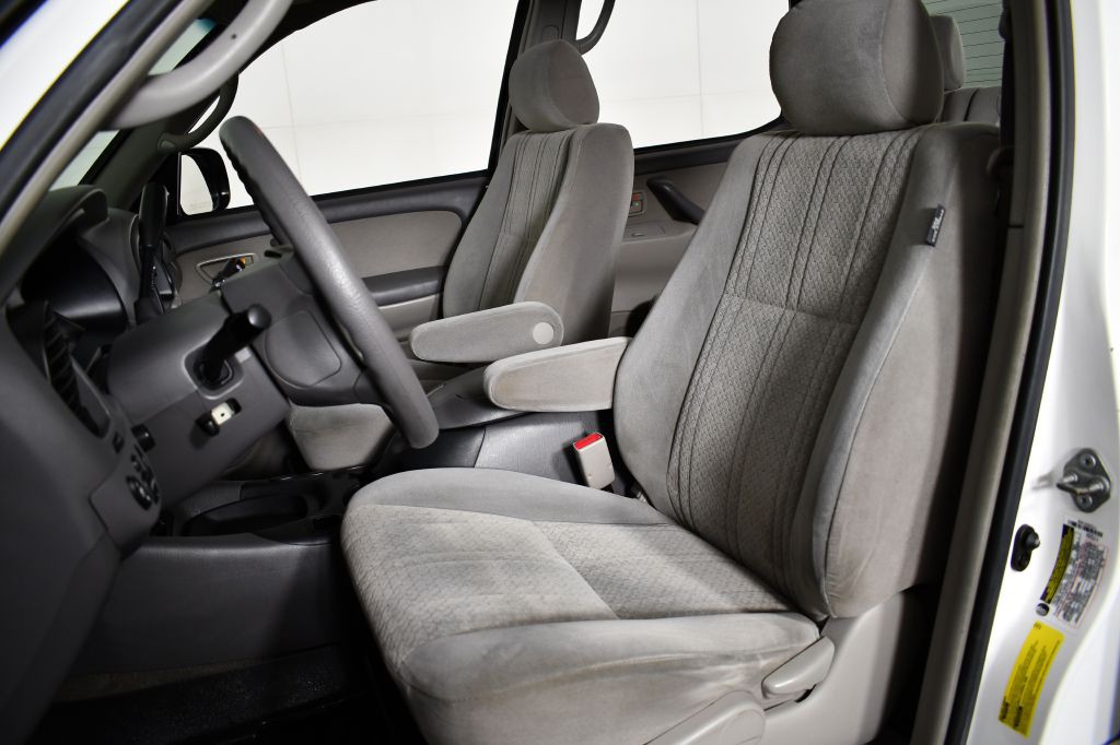 2005 Toyota Tundra Image 14