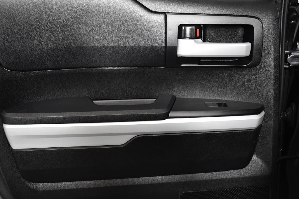 2018 Toyota Tundra Image 35