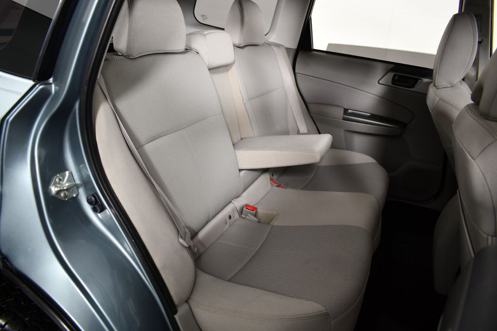 2012 Subaru Forester Image 27