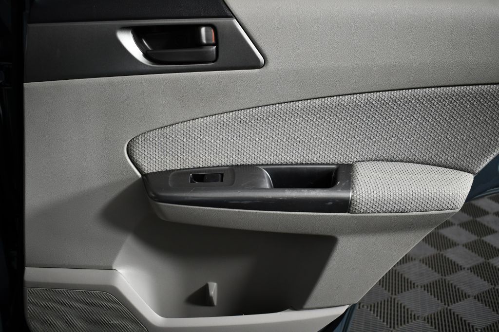 2012 Subaru Forester Image 39