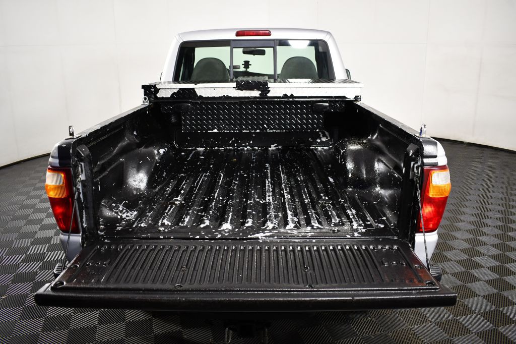 2003 Mazda B-Series Image 12