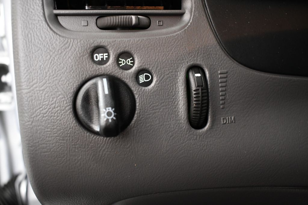 2003 Mazda B-Series Image 22