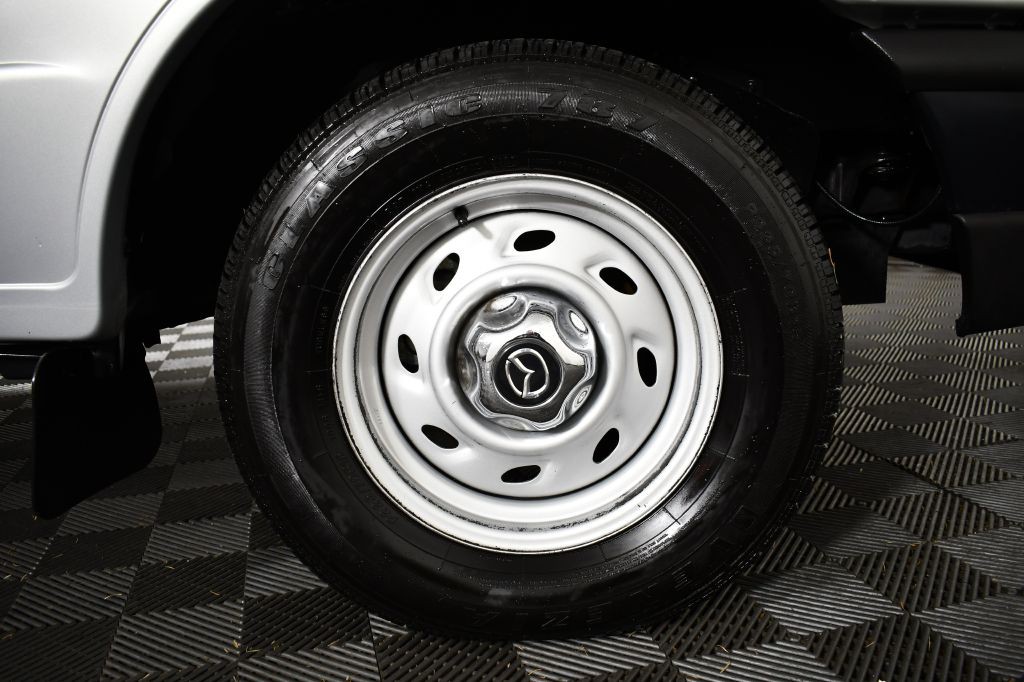 2003 Mazda B-Series Image 24