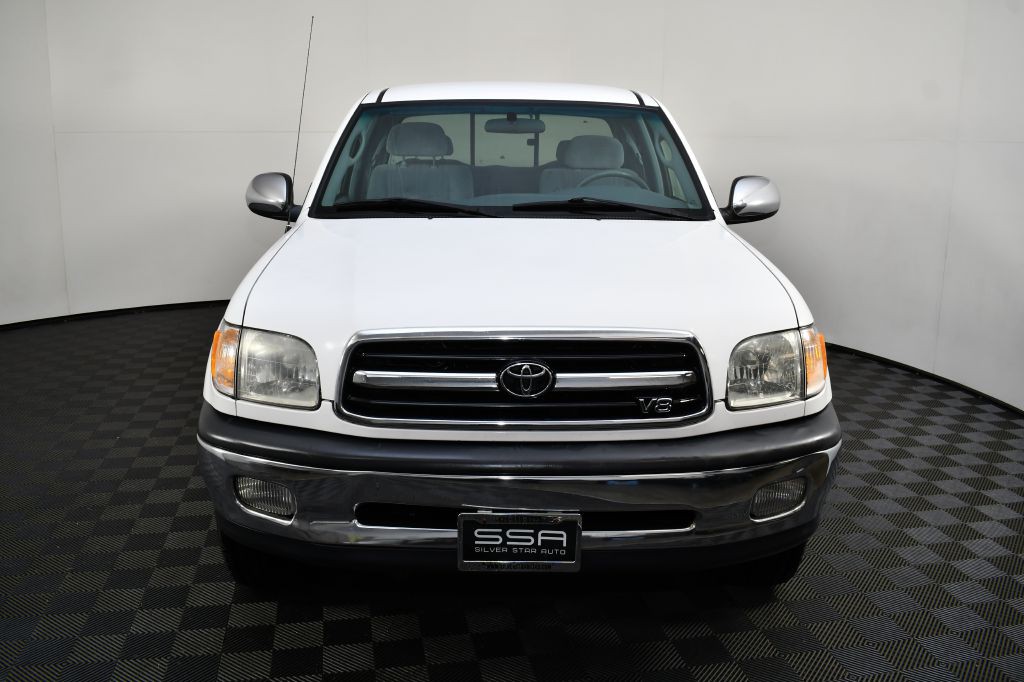 2000 Toyota Tundra Image 2