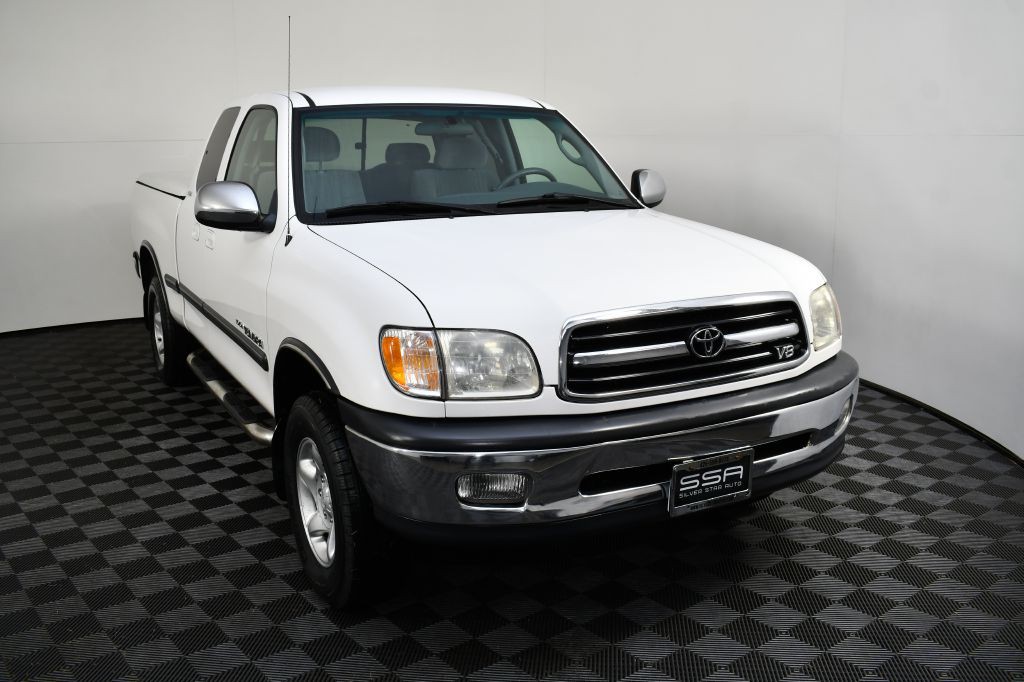 2000 Toyota Tundra Image 9