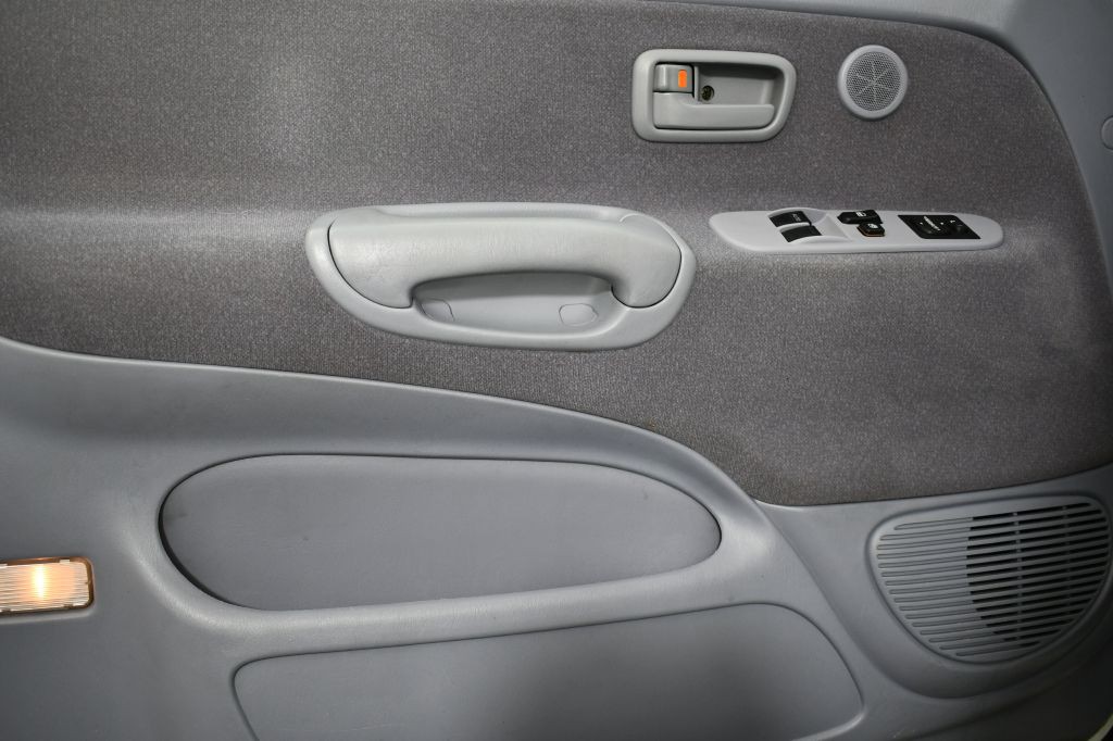 2000 Toyota Tundra Image 21