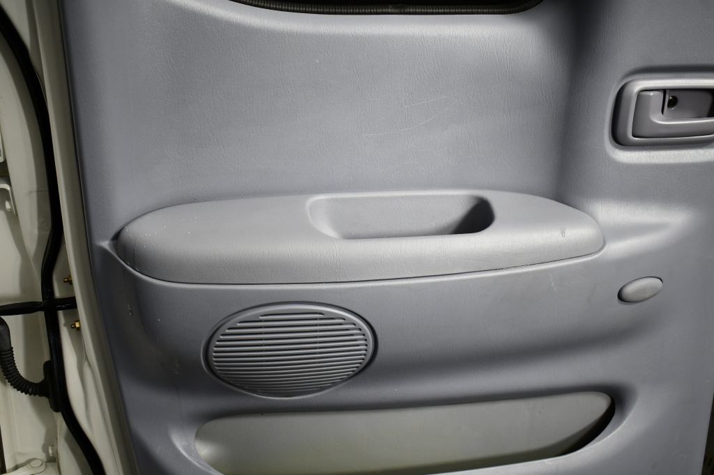 2000 Toyota Tundra Image 26