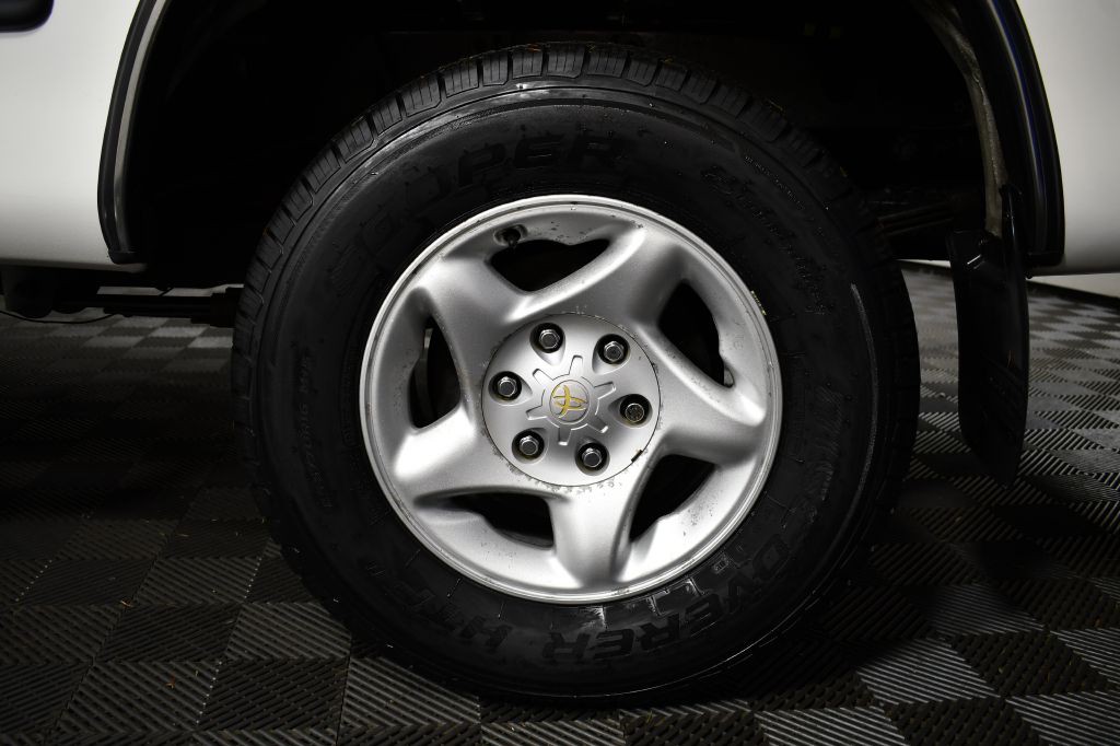 2000 Toyota Tundra Image 41