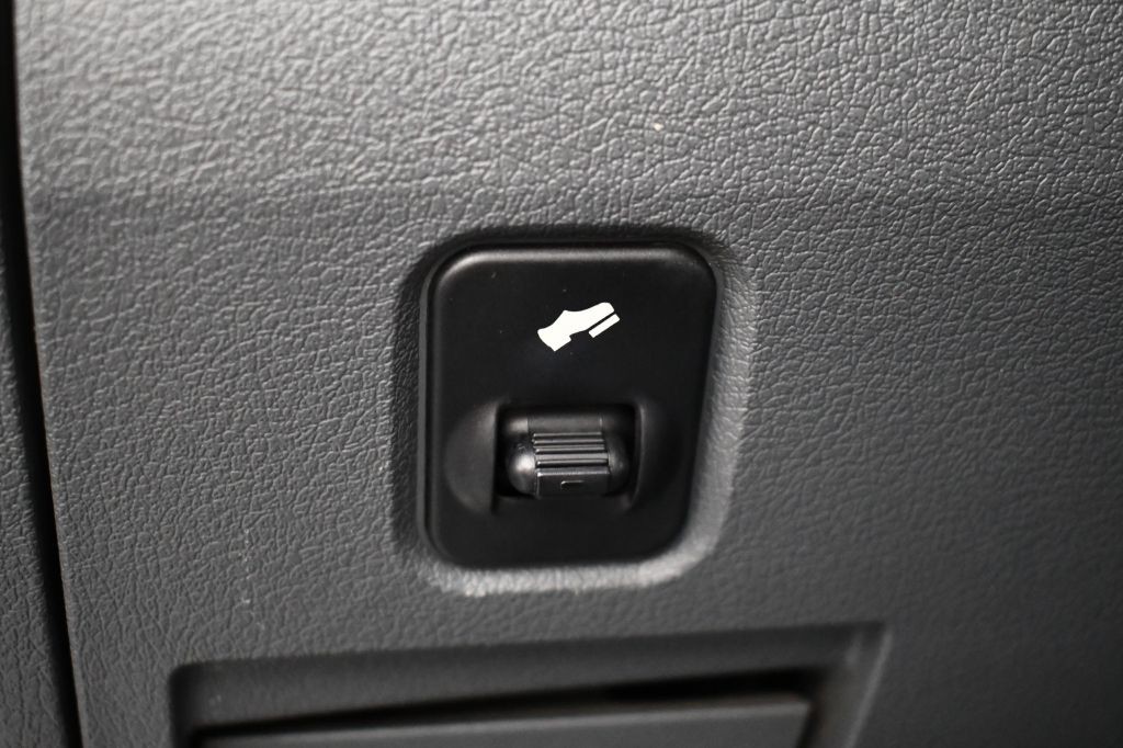 2007 Dodge Ram 3500 Image 18