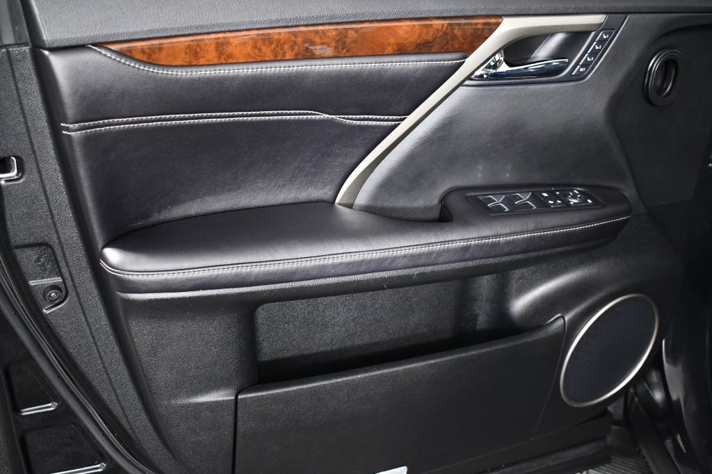 2016 Lexus RX Image 25