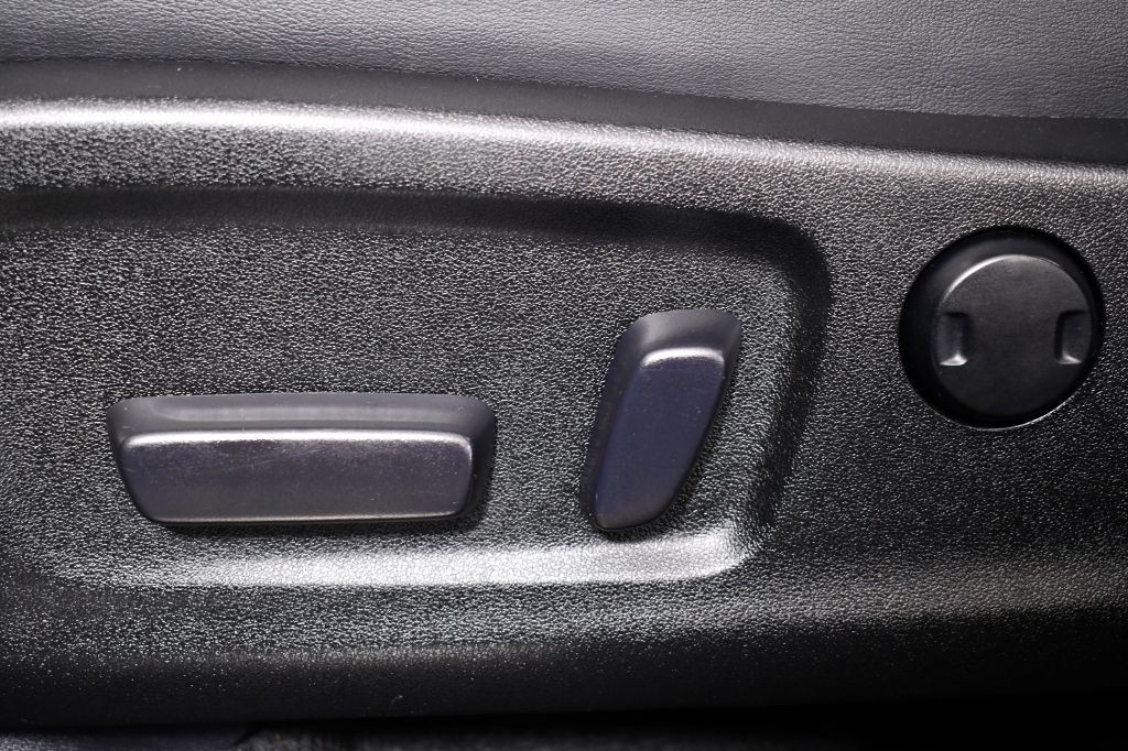 2016 Lexus RX Image 28