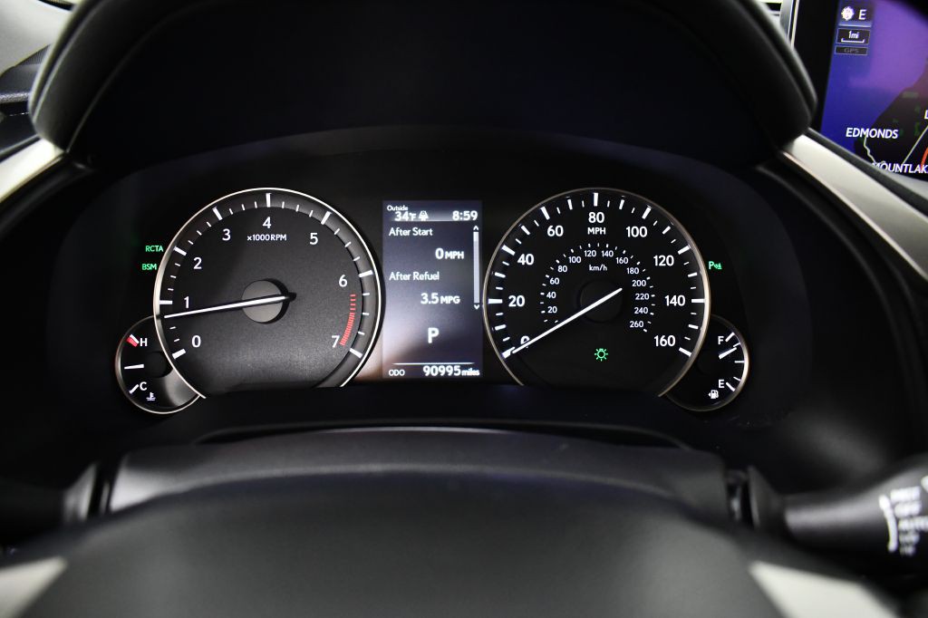 2016 Lexus RX Image 30