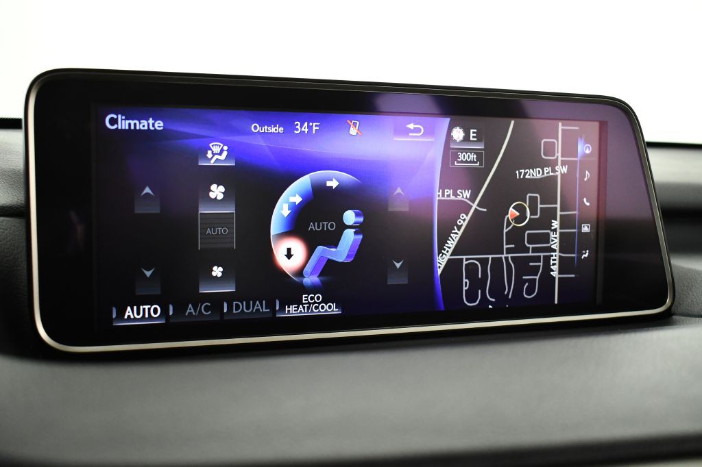 2016 Lexus RX Image 36