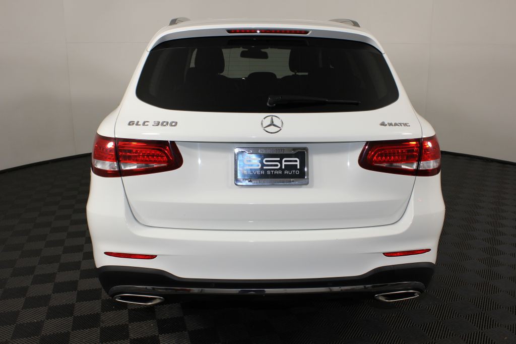 2016 Mercedes-Benz GLC-Class Image 9