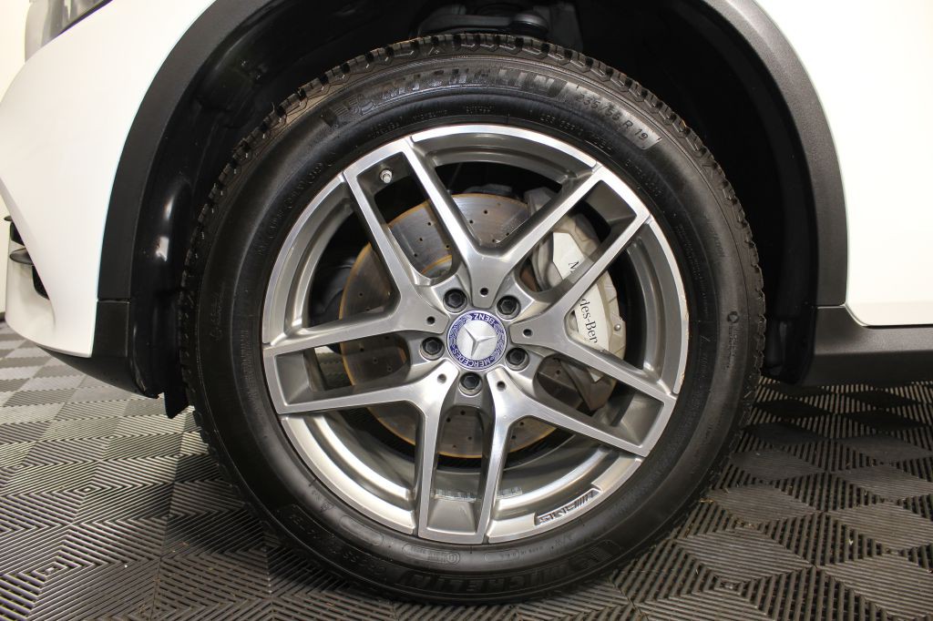 2016 Mercedes-Benz GLC-Class Image 19